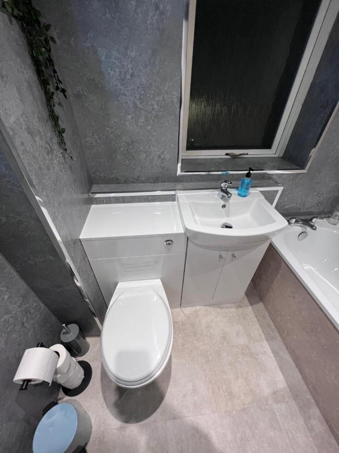 Crags View Apartment On The Royal Mile 爱丁堡 外观 照片