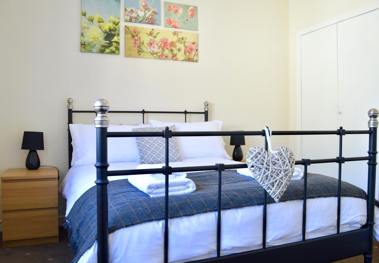 Crags View Apartment On The Royal Mile 爱丁堡 外观 照片