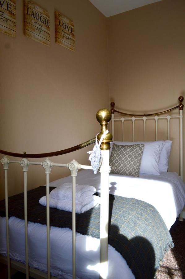 Crags View Apartment On The Royal Mile 爱丁堡 外观 照片