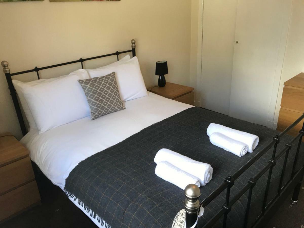 Crags View Apartment On The Royal Mile 爱丁堡 外观 照片